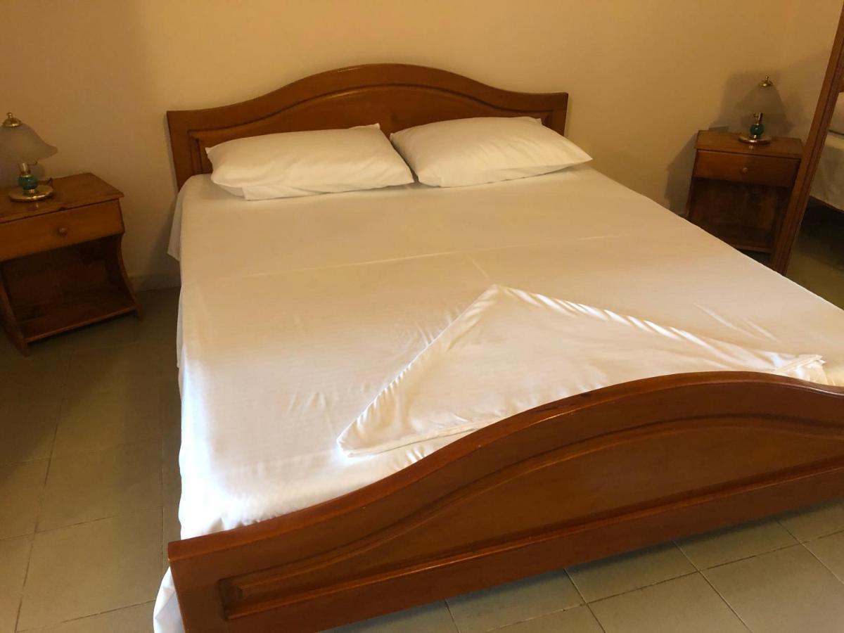 Villa Pepeto Durres Albania Экстерьер фото