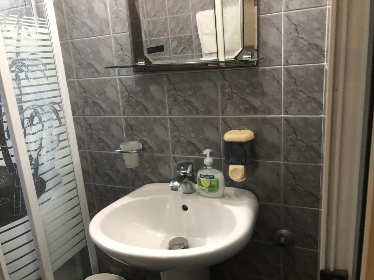 Villa Pepeto Durres Albania Экстерьер фото